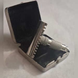 Vintage WWII Era Silver Travel Razor with Case